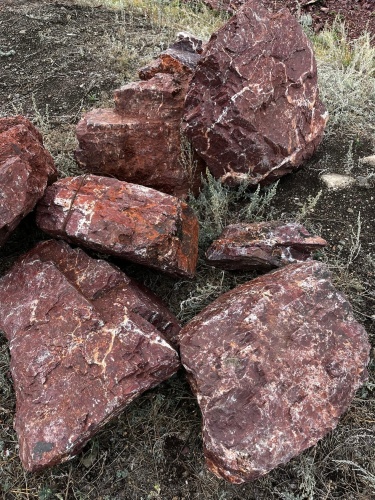 Камни для ландшафтного дизайна красно-фиолетовые 10-60 килограмм купить в Кунгуре