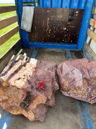 Ландшафтные глыбы красно-фиолетовые 200-1000 килограмм купить в Кунгуре