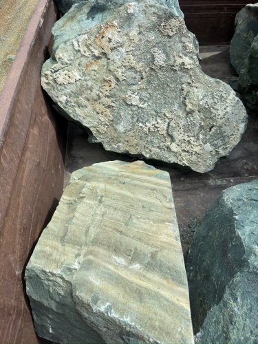 Ландшафтные глыбы зелёные 200-500 килограмм купить в Кунгуре