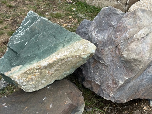 Камни для ландшафтного дизайна зелёные 10-60 килограмм купить в Кунгуре