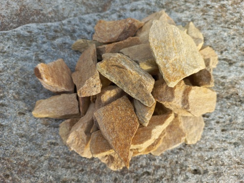 Златолит жёлтый декоративная каменная крошка купить в Кунгуре