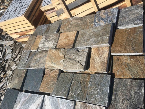 Плитка пилёная златолит Уральский для цоколя, отмостки купить в Кунгуре