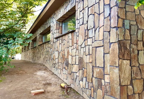 Плитняк кора дерева для цоколя, отмостки купить в Кунгуре