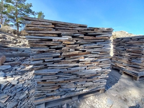 Плитняк златолит серебристый для фасада купить в Кунгуре