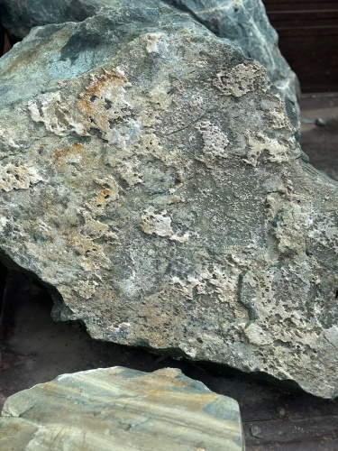 Ландшафтные глыбы зелёные 200-500 килограмм купить в Кунгуре