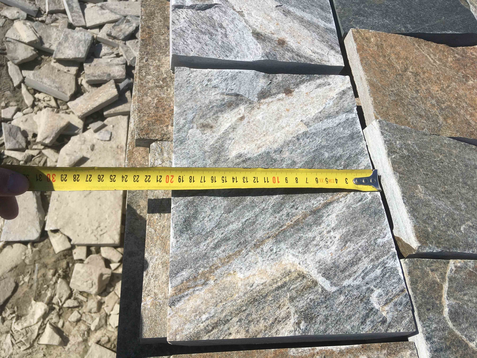 Плитка пилёная златолит Уральский для фасада купить в Кунгуре