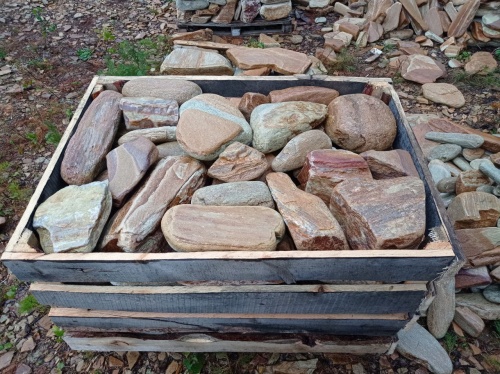 Златолит жёлтый, жёлто-зелёный глыбки и валуны для ланшафтного дизайна купить в Кунгуре