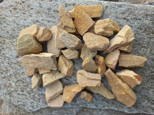 Златолит жёлтый декоративная каменная крошка купить в Кунгуре