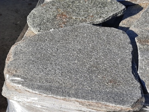 Златолит серебристый галтованный для цоколя купить в Кунгуре